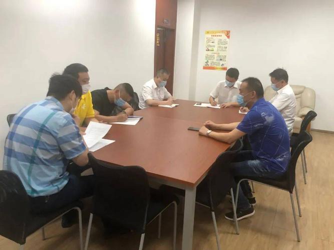 東航江蘇綜合管理部開展駕駛員安全培訓(xùn)及應(yīng)急演練